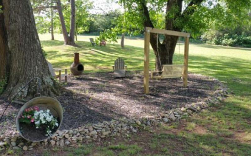 Graceful Care - Outside swing